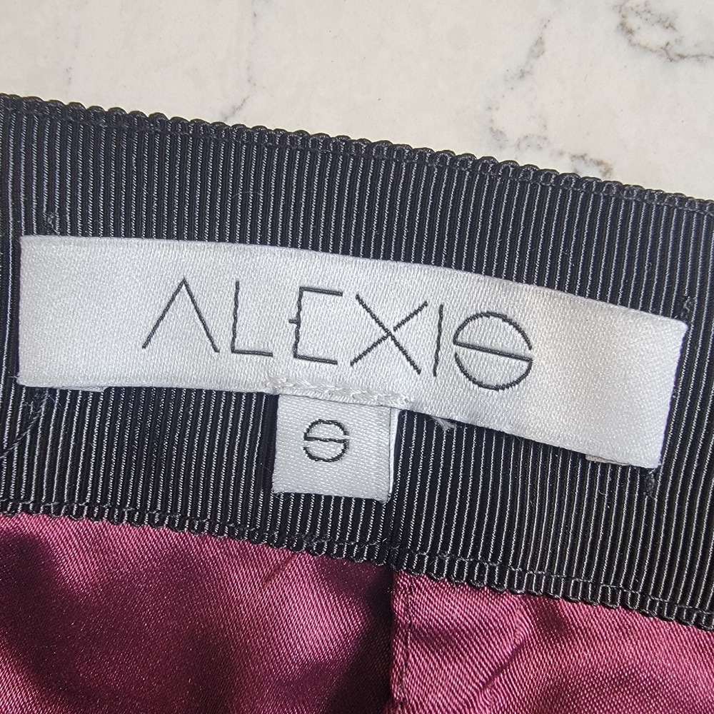 Alexis Lace Midi Skirt Pleated Hem Romantic Coquette Size Small burgandy & black - Picture 2 of 12